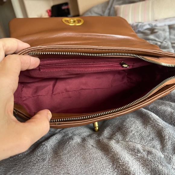 Vegan Leather Handbag - Picture 5 of 7